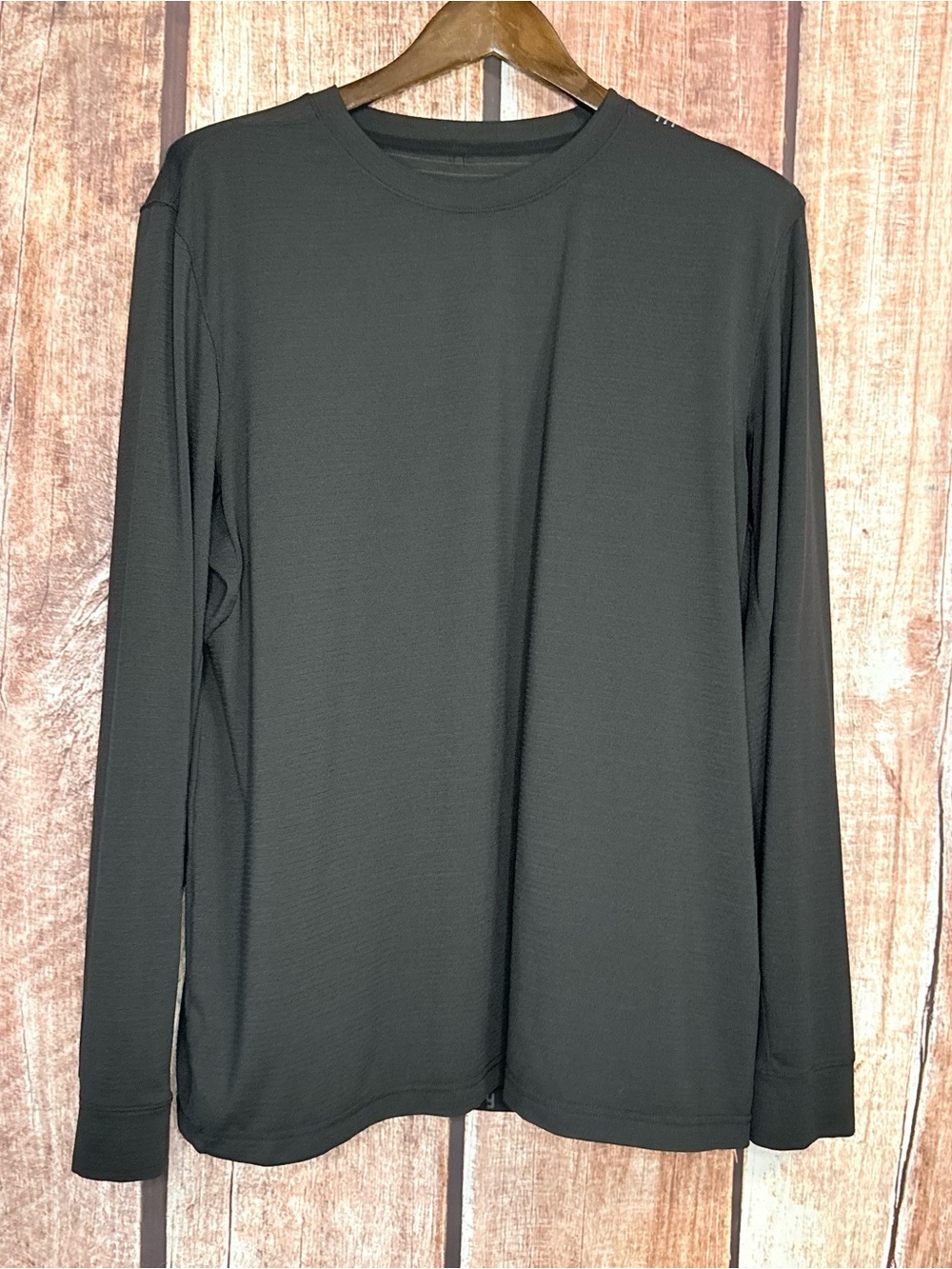lululemon athletica Men's Long-Sleeve Crew - Black